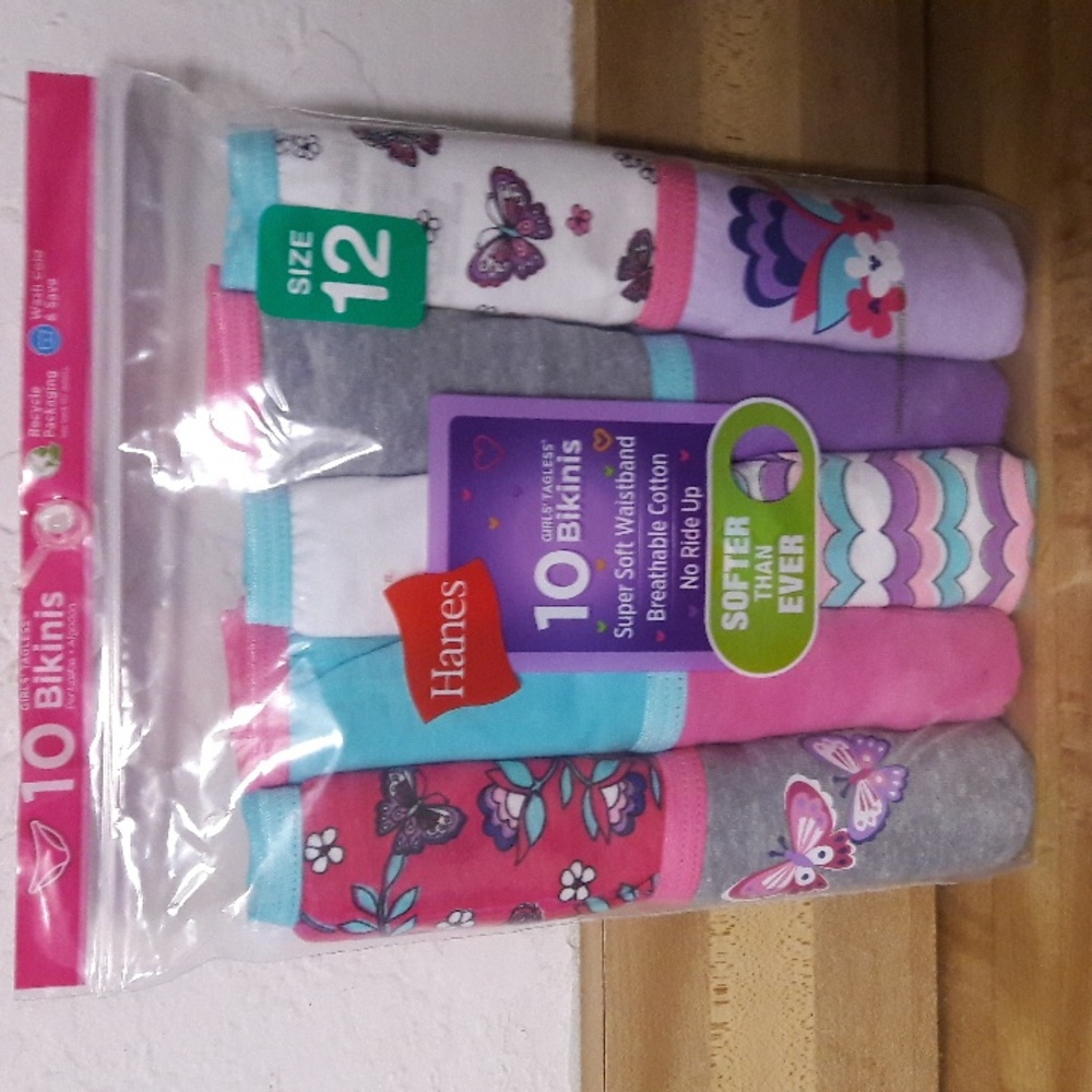 NWT "Hanes" 10 Pack Girls Tagless Bikini Underwear Set Sizes 12, 14 or 16